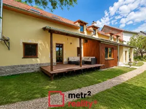 Prodej rodinného domu, Bouzov, 400 m2