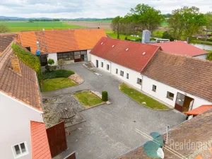 Prodej výrobních prostor, Babice, 1075 m2