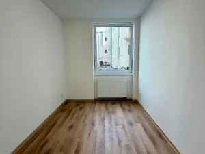 Pronájem bytu 3+1, Děčín - Děčín I-Děčín, Masarykovo nám., 73 m2
