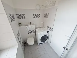 Pronájem bytu 1+kk, Praha - Žižkov, Roháčova, 31 m2