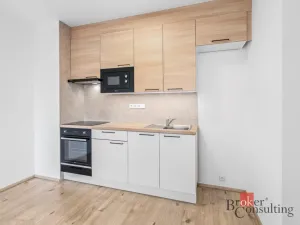 Pronájem bytu 2+kk, Plzeň - Újezd, Safírová, 47 m2