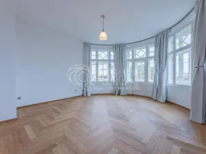 Pronájem bytu 3+1, Praha - Dejvice, 133 m2