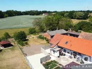 Prodej pozemku pro bydlení, Dříteč, 457 m2