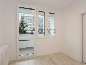 Pronájem bytu 4+kk, Praha, Kazašská, 107 m2