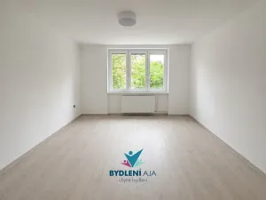 Prodej bytu 2+1, Teplice, V břízkách, 54 m2