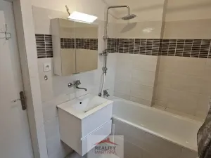 Pronájem bytu 2+1, Valašské Meziříčí - Krásno nad Bečvou, Zámecká, 75 m2
