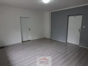 Pronájem bytu 2+1, Valašské Meziříčí - Krásno nad Bečvou, Zámecká, 75 m2