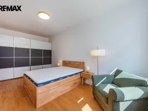 Pronájem bytu 2+kk, Praha - Vinohrady, Korunní, 53 m2