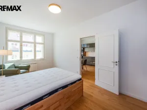 Pronájem bytu 2+kk, Praha - Vinohrady, Korunní, 53 m2