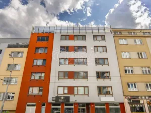 Pronájem bytu 2+kk, Praha - Košíře, Plzeňská, 67 m2