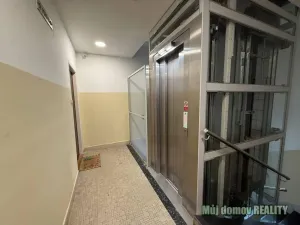 Pronájem bytu 1+1, Praha - Holešovice, U elektrárny, 40 m2