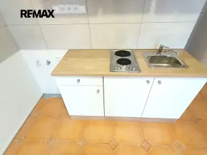 Pronájem bytu 1+kk, Lubná, 19 m2