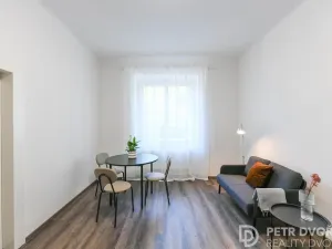 Prodej bytu 3+kk, Praha - Karlín, Pernerova, 71 m2