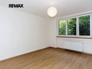 Pronájem bytu 2+1, Praha - Podolí, Ve svahu, 55 m2