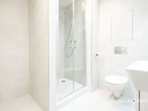 Pronájem bytu 1+kk, Praha - Vysočany, Bukačova, 44 m2