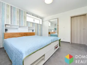 Prodej rodinného domu, Loděnice, Sedmidomí, 158 m2