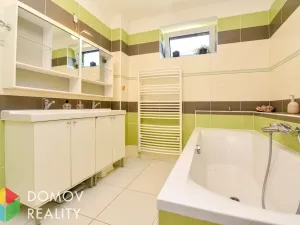 Prodej rodinného domu, Loděnice, Sedmidomí, 158 m2