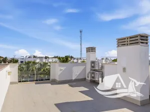 Prodej rodinného domu, Orihuela, Španělsko, Paseo Marítimo de Punta Prima, 84 m2