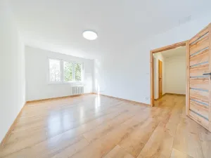 Pronájem bytu 1+1, Kladno - Kročehlavy, Finská, 35 m2