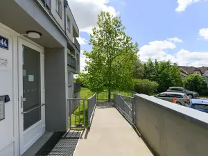 Pronájem bytu 2+kk, Praha - Uhříněves, Saturnova, 45 m2