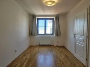 Pronájem bytu 2+1, Praha, Braunerova, 46 m2