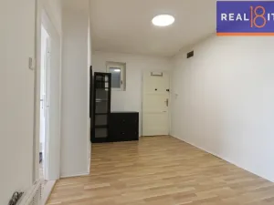 Pronájem bytu 1+1, Praha, Jugoslávských partyzánů, 41 m2