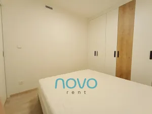 Pronájem bytu 2+kk, Praha - Smíchov, Plzeňská, 37 m2