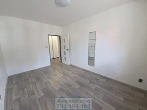 Pronájem bytu 2+1, Krnov - Pod Cvilínem, Čsl. armády, 56 m2