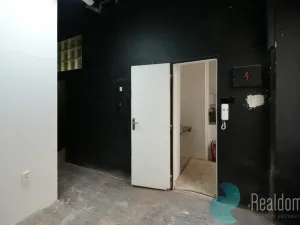Pronájem kanceláře, Praha, Opletalova, 76 m2