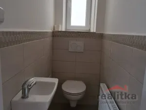 Pronájem bytu 2+1, Opava - Město, Ostrožná, 70 m2