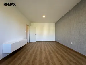 Pronájem bytu 1+1, Olomouc - Neředín, Neředínská, 41 m2