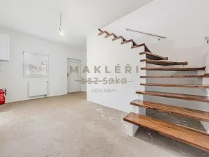 Prodej rodinného domu, Třebešice, 236 m2