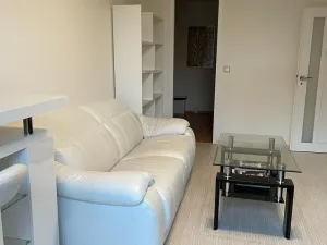 Prodej bytu 2+1, Praha - Kobylisy, Šimůnkova, 46 m2