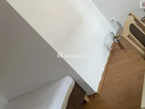 Pronájem bytu 4+1, Praha - Kobylisy, Zenklova, 15 m2