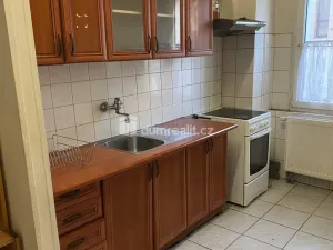 Pronájem bytu 1+kk, Praha - Kobylisy, Zenklova, 15 m2
