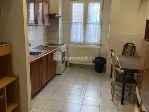 Pronájem bytu 1+kk, Praha - Kobylisy, Zenklova, 15 m2