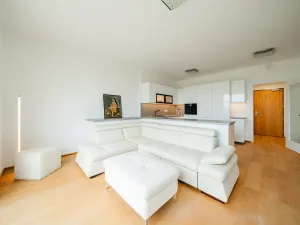 Prodej bytu 1+kk, Praha - Hrdlořezy, V třešňovce, 41 m2