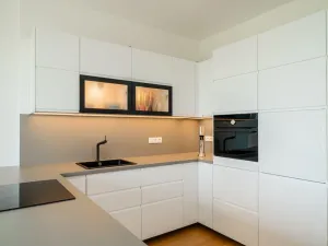 Prodej bytu 1+kk, Praha - Hrdlořezy, V třešňovce, 41 m2