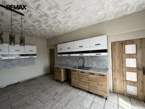 Prodej rodinného domu, Měník, 160 m2
