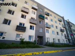 Pronájem bytu 2+kk, Milovice - Mladá, Višňová, 62 m2