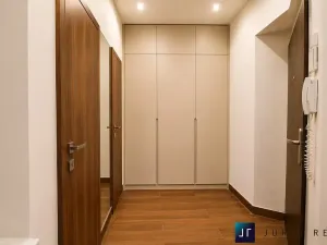Prodej bytu 2+1, Praha - Holešovice, Veletržní, 87 m2