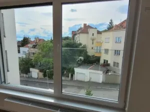Pronájem bytu 2+kk, Praha - Vysočany, Pod Krocínkou, 60 m2