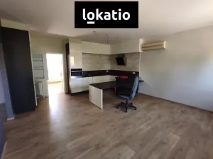 Pronájem skladu, Hostivice, Čsl. armády, 4135 m2