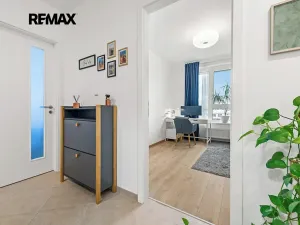 Pronájem bytu 3+kk, Praha - Hloubětín, U Elektry, 80 m2