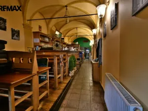 Prodej restaurace, Hradec Králové, Velké náměstí, 350 m2