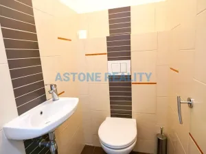 Pronájem bytu 2+kk, Praha - Vršovice, Košická, 69 m2