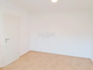 Pronájem bytu 1+1, Chodov, Čs. odbojářů, 36 m2