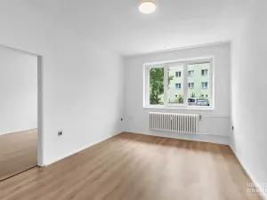 Pronájem bytu 2+1, Úpice, Sládkova, 51 m2
