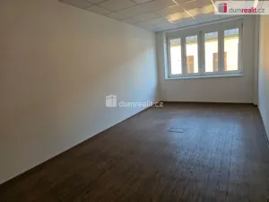 Pronájem kanceláře, Frenštát pod Radhoštěm, Horní, 250 m2