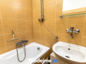 Pronájem bytu 2+kk, Praha - Žižkov, Hartigova, 41 m2